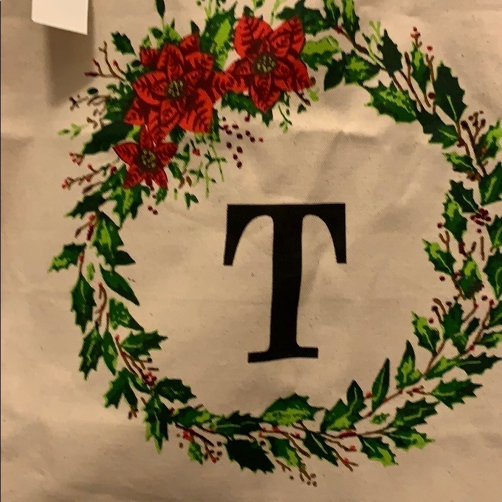 Holiday canvas tote with the letter T - Picture 2 of 3